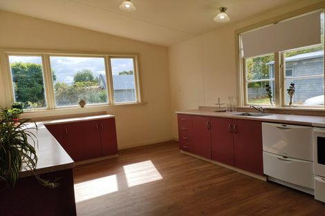 Photo of property in 2 Runbrake Street, Palmerston, 9430