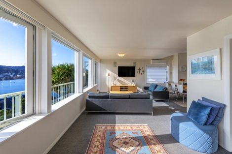 Photo of property in 37 The Crescent, Roseneath, Wellington, 6011