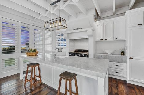 Photo of property in 9 Karahu Lane, Omaha, 0986