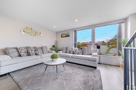 Photo of property in 1/1a Halsey Road, Manurewa, Auckland, 2102