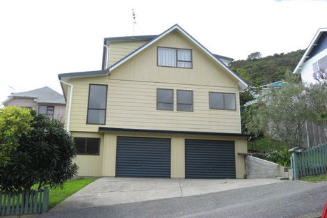 Photo of property in 116 Wellington Street, Picton, 7220