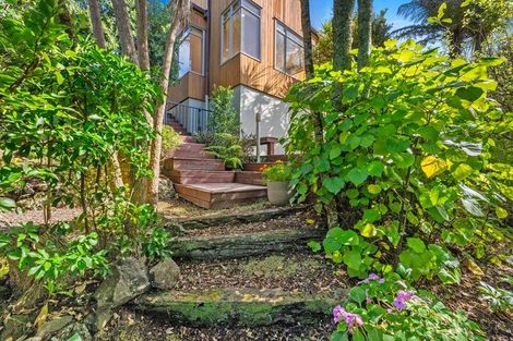 Photo of property in 3/56 Castor Bay Road, Castor Bay, Auckland, 0620