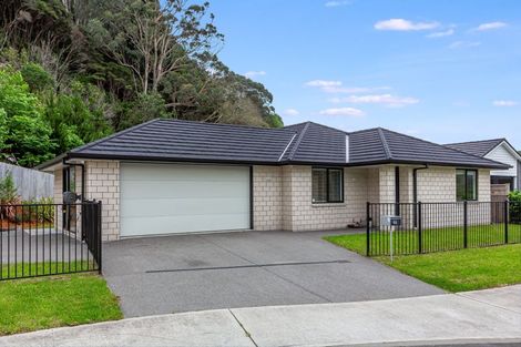 Photo of property in 46 Martingale Drive, Whitby, Porirua, 5024