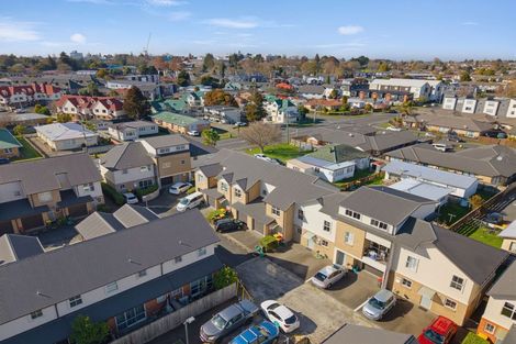Photo of property in 27 Chiefs Court, Hamilton East, Hamilton, 3216