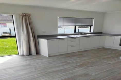 Photo of property in 15 Grimsby Grove, Wainuiomata, Lower Hutt, 5014