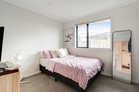 Photo of property in 82a Finlayson Avenue, Clendon Park, Auckland, 2103