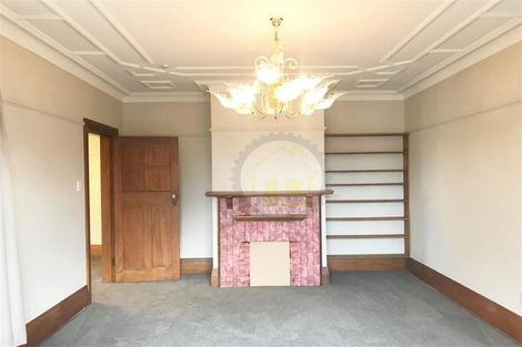 Photo of property in 42 Manor Place, Dunedin Central, Dunedin, 9016