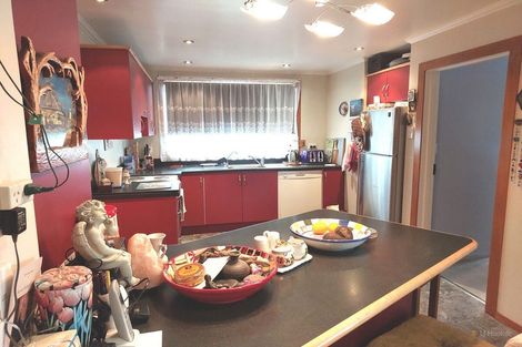 Photo of property in 8 Moorhouse Street, Waimate, 7924