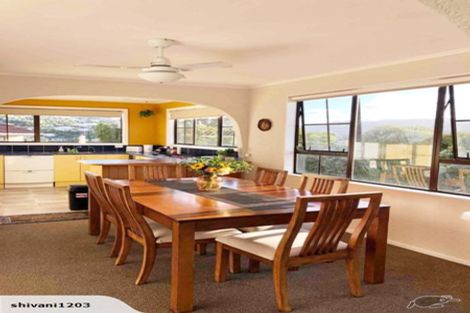 Photo of property in 32 Dominica Crescent, Grenada Village, Wellington, 6037