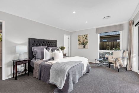 Photo of property in 48 Norfolk Drive, Cambridge, 3434