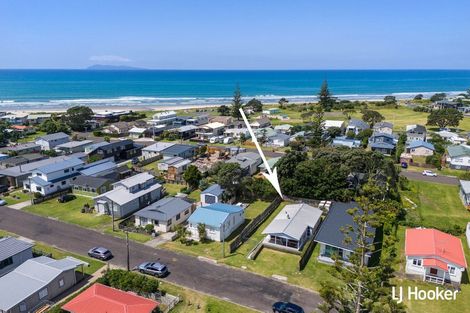 Photo of property in 20 Marine Avenue, Waihi Beach, 3611