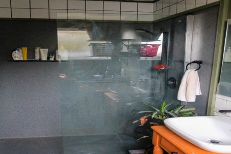 Photo of property in 2/43 Leighton Avenue, Waiwhetu, Lower Hutt, 5010