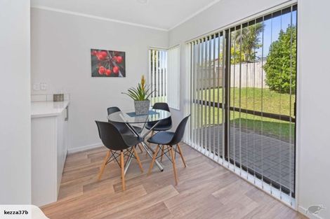 Photo of property in 8 Colt Place, Randwick Park, Auckland, 2105