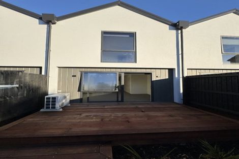 Photo of property in 2/2a Puna Street, Riccarton, Christchurch, 8041