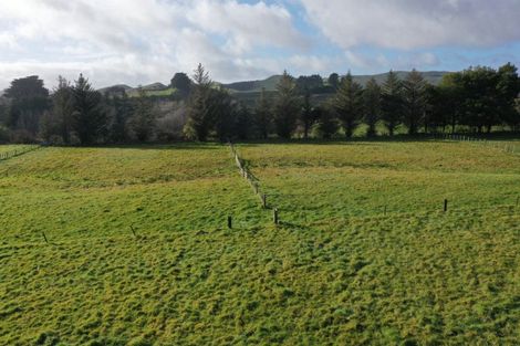 Photo of property in 69 Stanly Street, Eketahuna, 4900