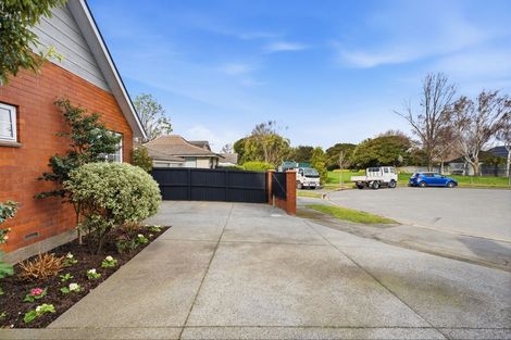 Photo of property in 7 Calbreath Place, Russley, Christchurch, 8042