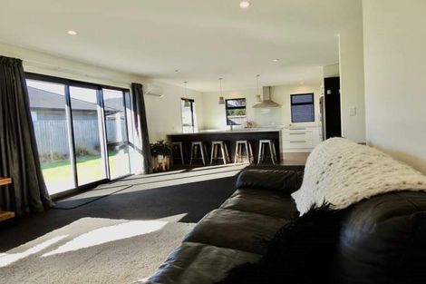 Photo of property in 55 Sequoia Way, Rangiora, 7400