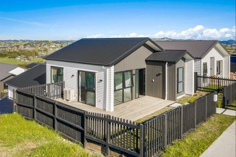 Photo of property in 25 Kapowai Way, Warkworth, 0985