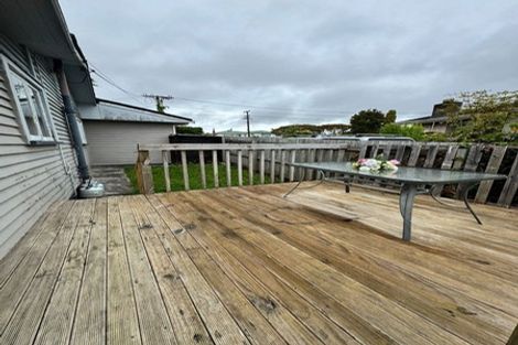 Photo of property in 109 Woodglen Road, Glen Eden, Auckland, 0602