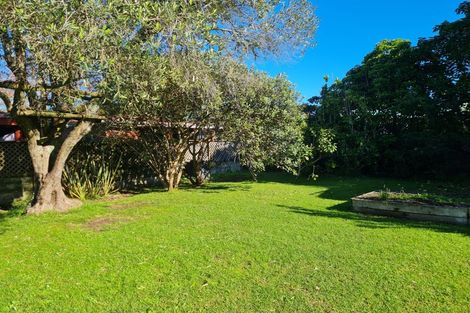 Photo of property in 31 Sutherland Road, Point Chevalier, Auckland, 1025
