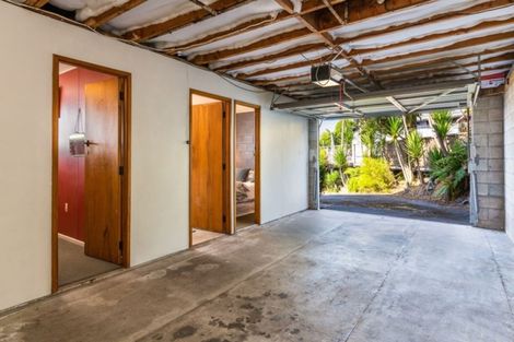 Photo of property in 17 Te Kopua Street, Acacia Bay, Taupo, 3330