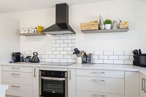 Photo of property in 10 Shillingford Boulevard, Rolleston, 7615