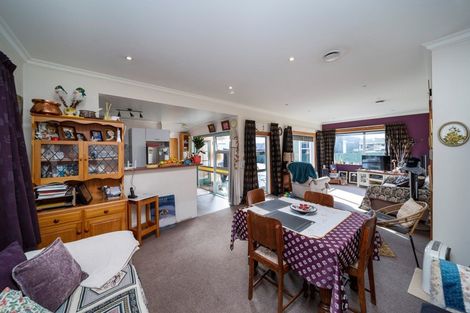 Photo of property in 7 Seddon Street, Westown, New Plymouth, 4310