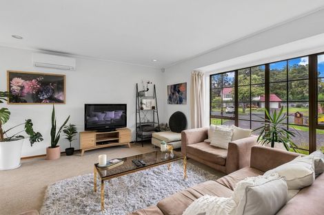 Photo of property in 33 Uppingham Crescent, Hillcrest, Auckland, 0627