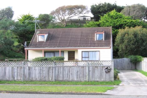 Photo of property in 44 Weggery Drive, Waikanae Beach, Waikanae, 5036