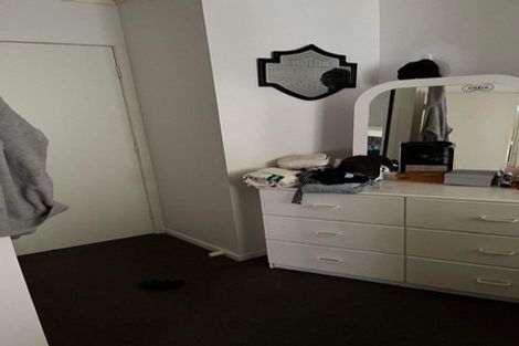 Photo of property in 57 Holmes Drive South, Massey, Auckland, 0614