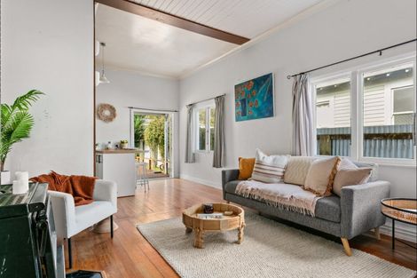 Photo of property in 385 Clifford Street, Mangapapa, Gisborne, 4010