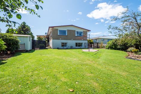 Photo of property in 2 Estuary Crescent, Fairfield, Dunedin, 9018