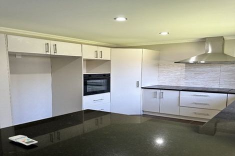 Photo of property in 73a Robert Skelton Place, Clendon Park, Auckland, 2103