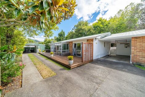 Photo of property in 2/22 Burns Grove, Trentham, Upper Hutt, 5018