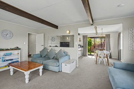 Photo of property in 95b Eatwell Avenue, Paraparaumu Beach, Paraparaumu, 5032