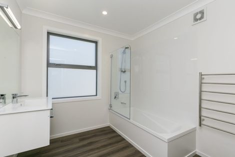 Photo of property in 1 Rarangi Way, Owhiro Bay, Wellington, 6023