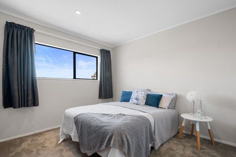 Photo of property in 1/17 Sturm Avenue, Massey, Auckland, 0614