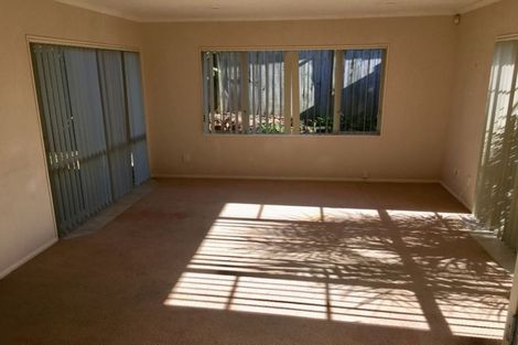 Photo of property in 10 Franshell Crescent, East Tamaki, Auckland, 2013