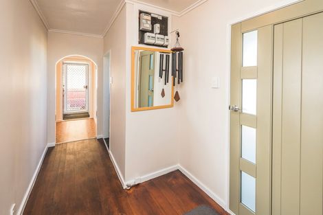 Photo of property in 10 Maire Street, Gonville, Whanganui, 4501