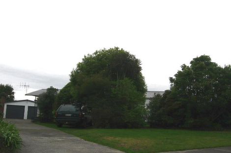 Photo of property in 35 Meadowbrook Drive, Cloverlea, Palmerston North, 4412