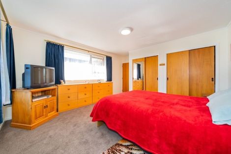 Photo of property in 64 Golders Road, Elderslea, Upper Hutt, 5018
