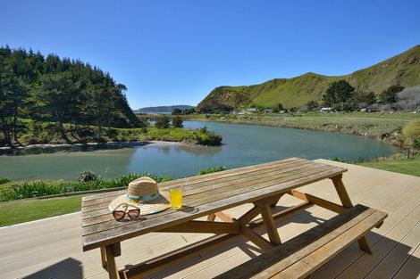 Photo of property in 35 Waikokopu Road, Nuhaka, 4198