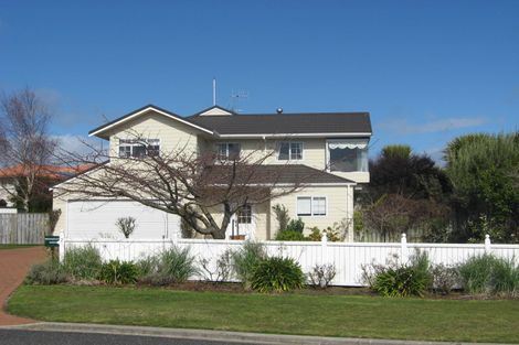 Photo of property in 2 Marlow Grove, Wharewaka, Taupo, 3330