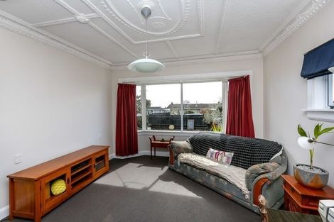 Photo of property in 12 Rawhiti Street, Vogeltown, New Plymouth, 4310