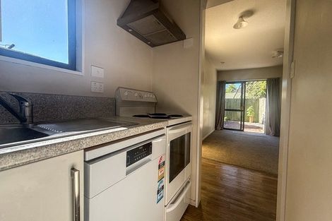 Photo of property in 4/19 Grove Road, Addington, Christchurch, 8024