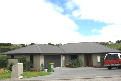 Photo of property in 27 Les Fisher Place, Pukekohe, 2120