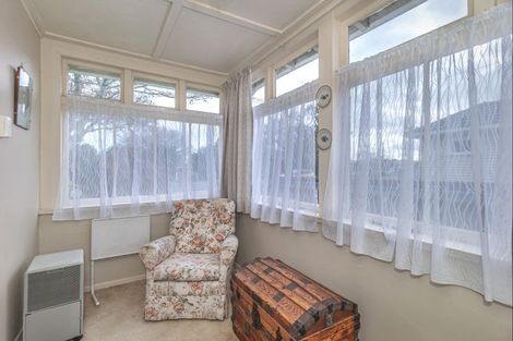 Photo of property in 48 Queenwood Road, Levin, 5510