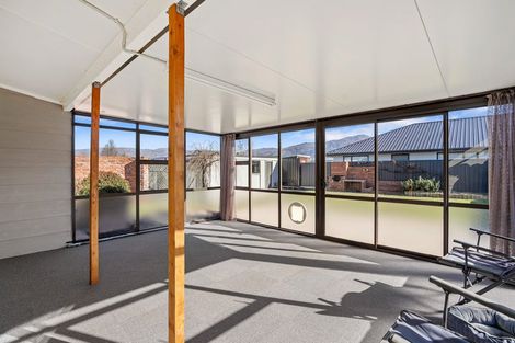 Photo of property in 10 Linrosa Place, Cromwell, 9310