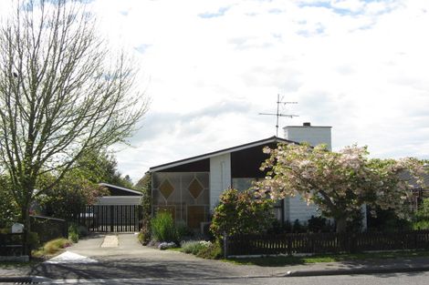Photo of property in 18 Bush Street, Rangiora, 7400