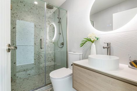 Photo of property in 49b Vera Road, Te Atatu South, Auckland, 0610